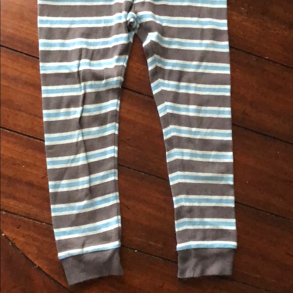 Carter’s Pajama Set - Picture 4 of 5